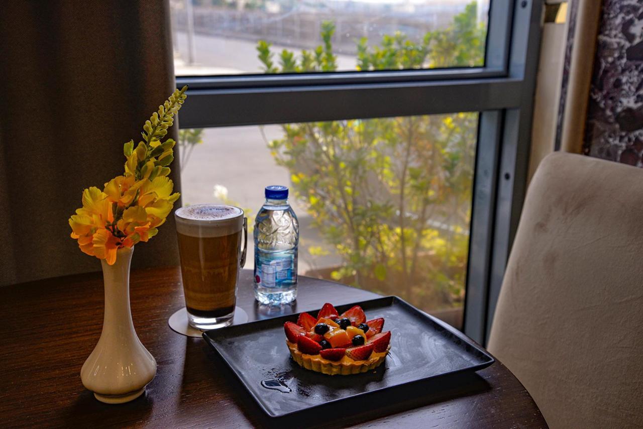 Crown Town Hotel Джедда Экстерьер фото