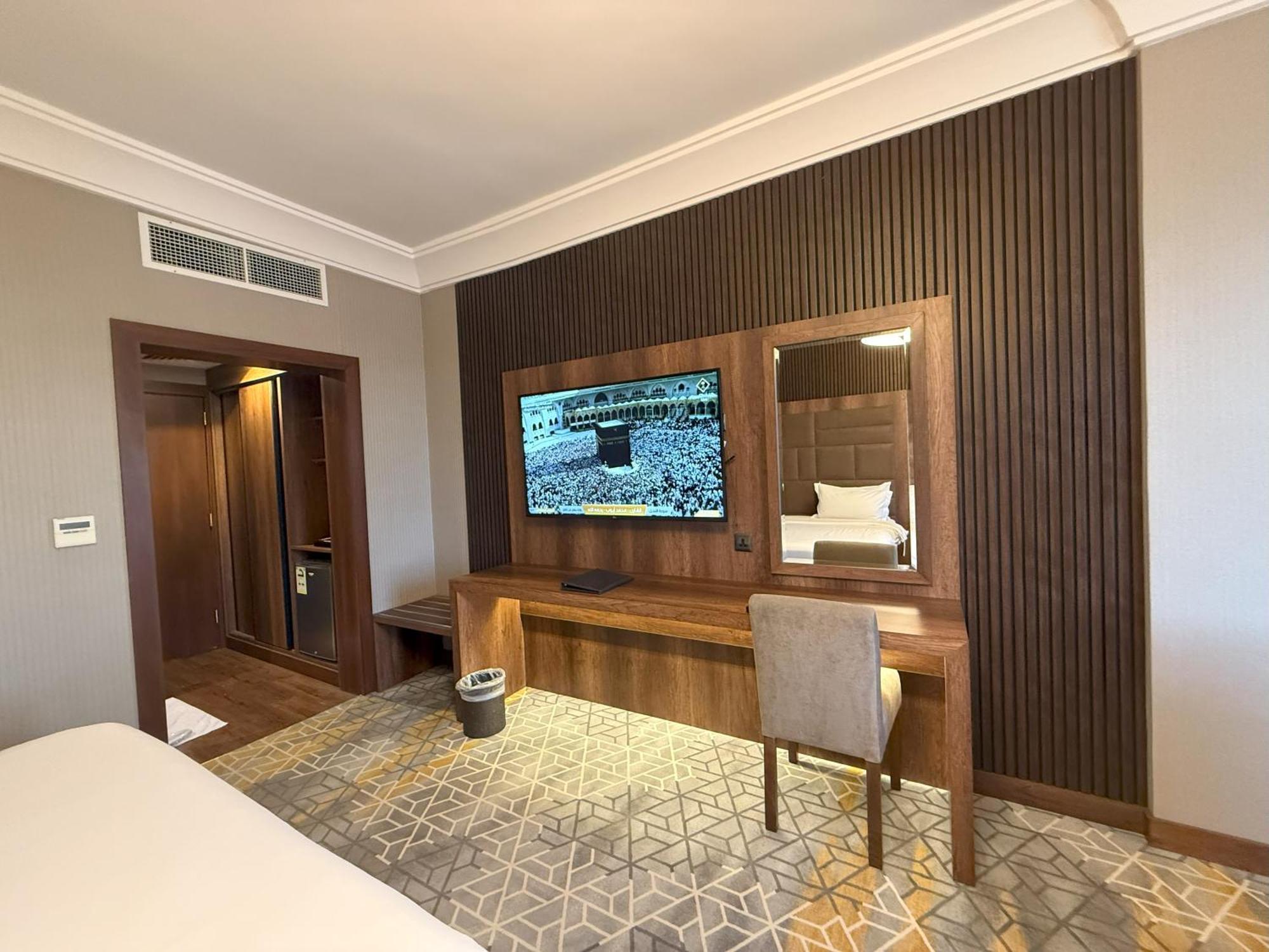 Crown Town Hotel Джедда Экстерьер фото