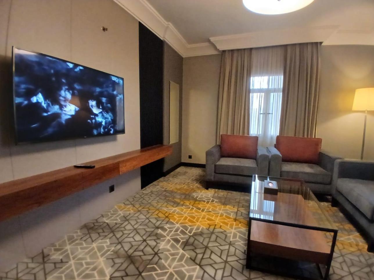 Crown Town Hotel Джедда Экстерьер фото
