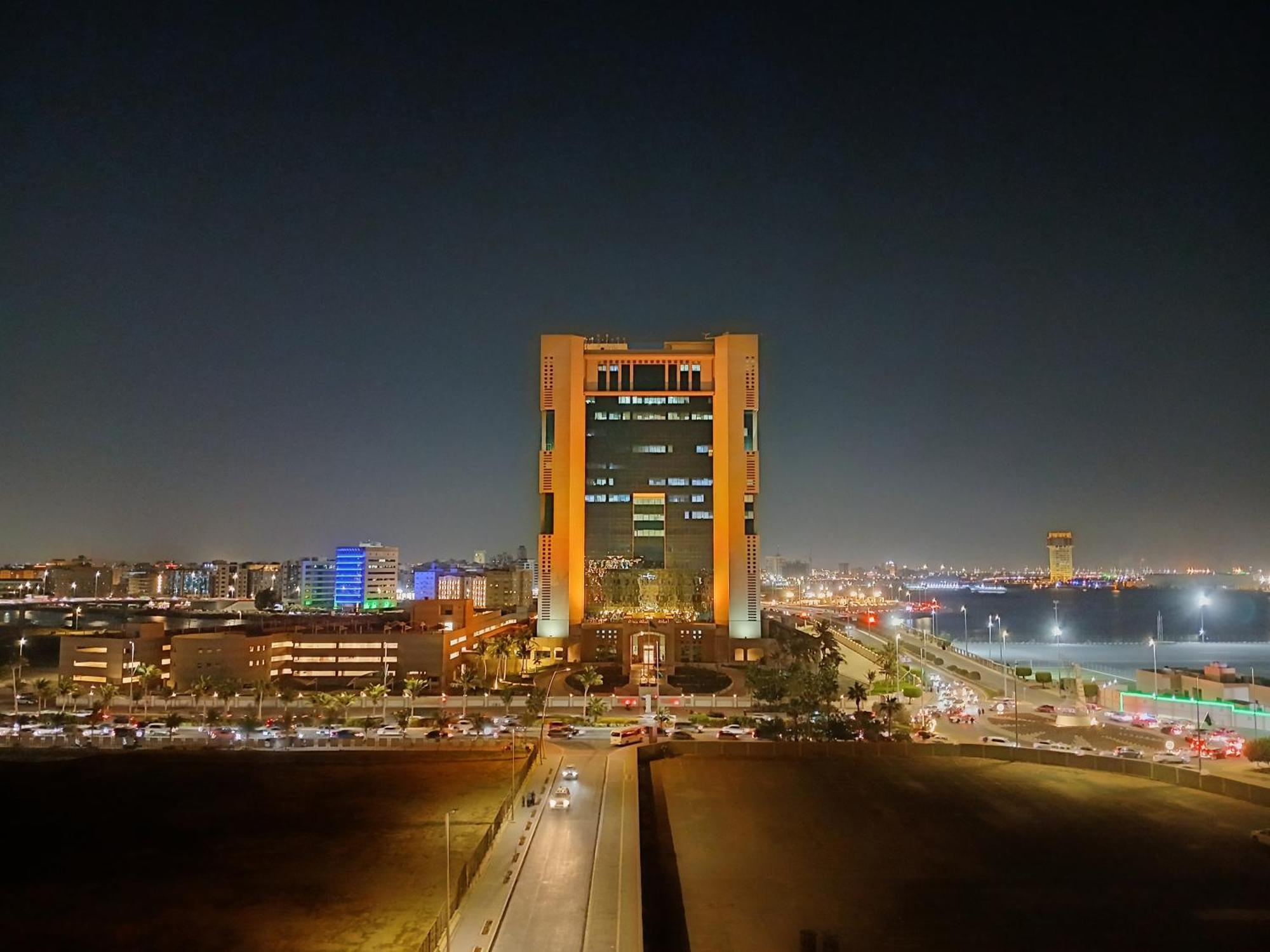 Crown Town Hotel Джедда Экстерьер фото