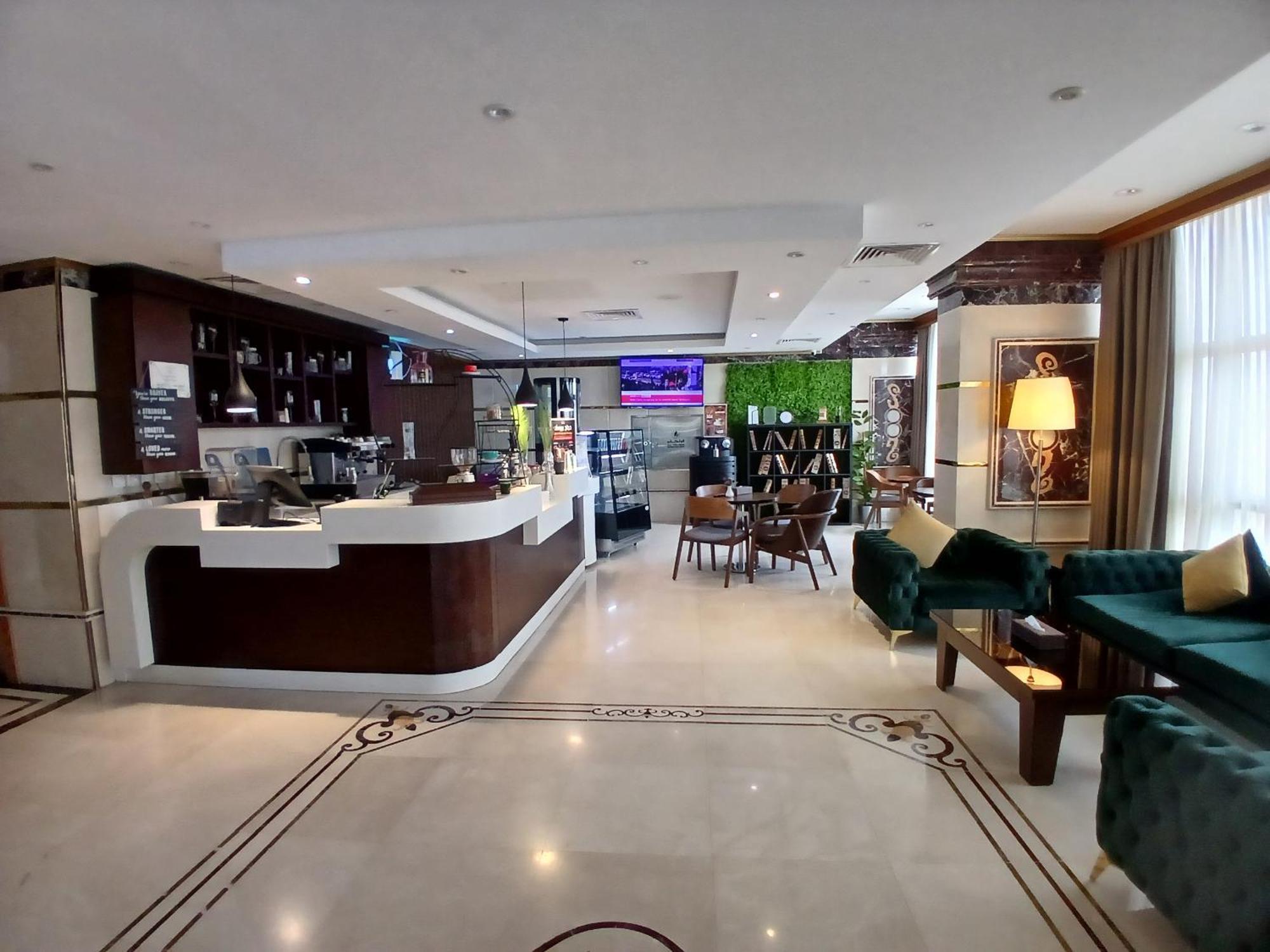 Crown Town Hotel Джедда Экстерьер фото